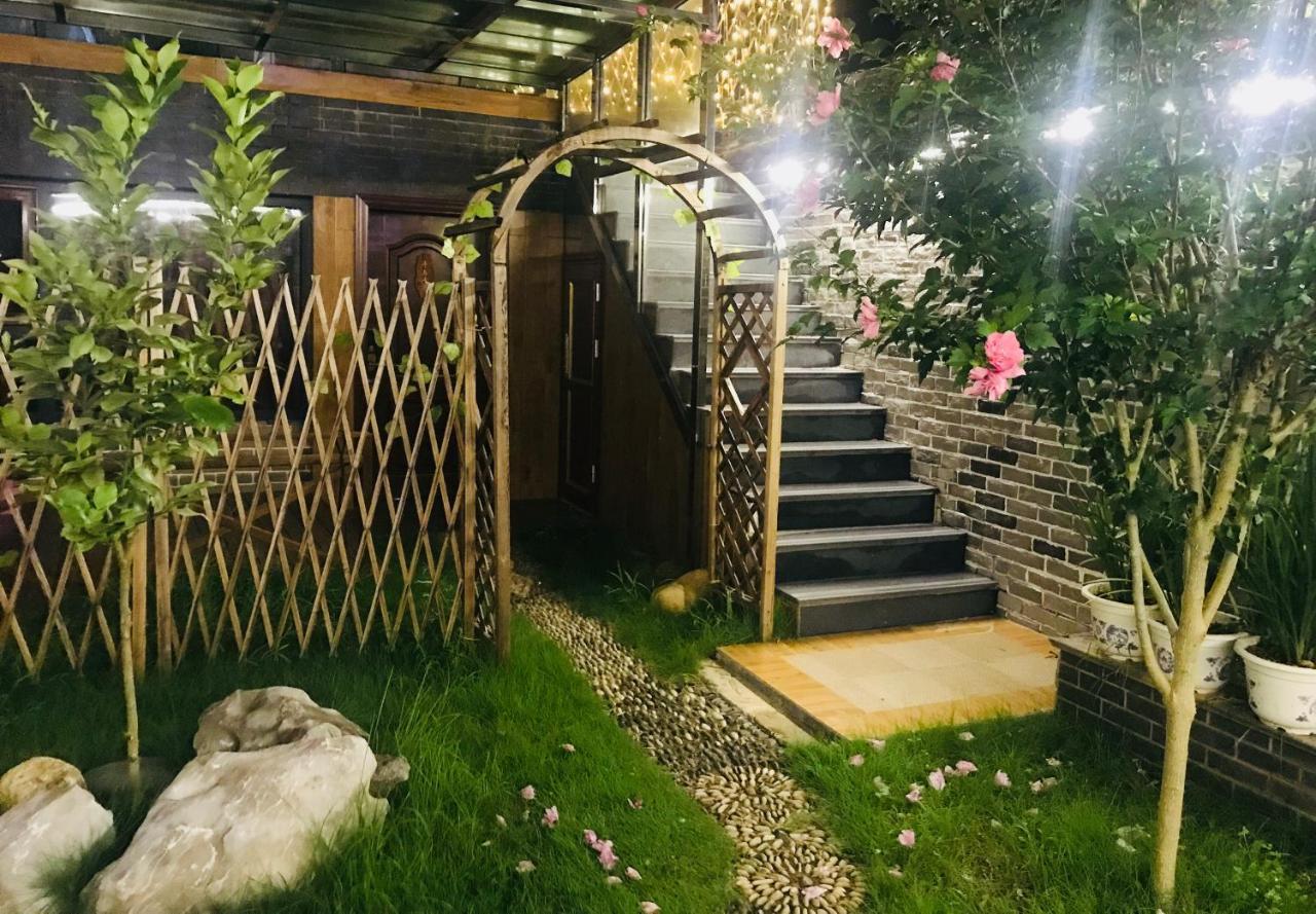 Spring Breeze Boutique Guest House Wuyuan Bagian luar foto