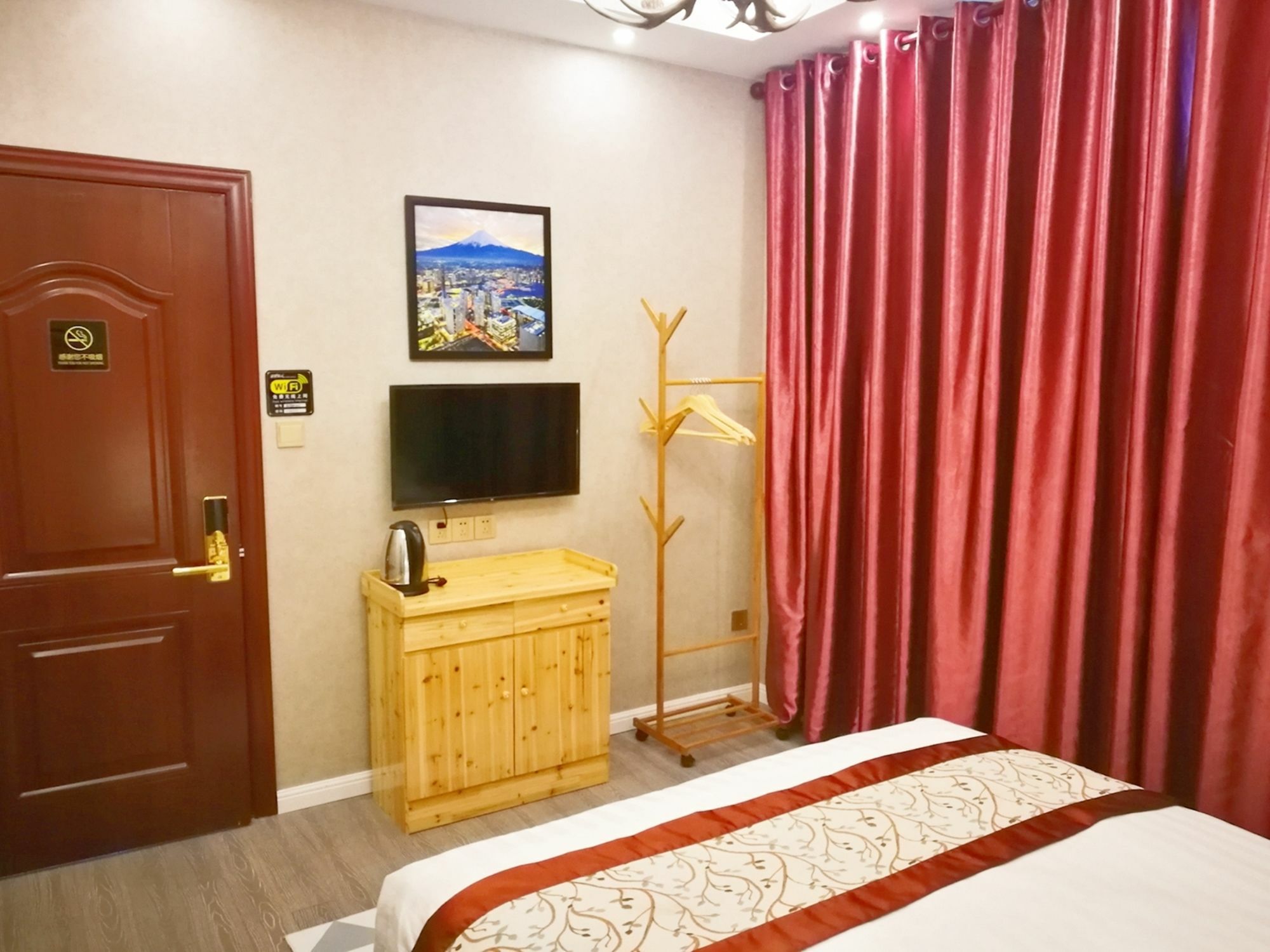 Spring Breeze Boutique Guest House Wuyuan Bagian luar foto
